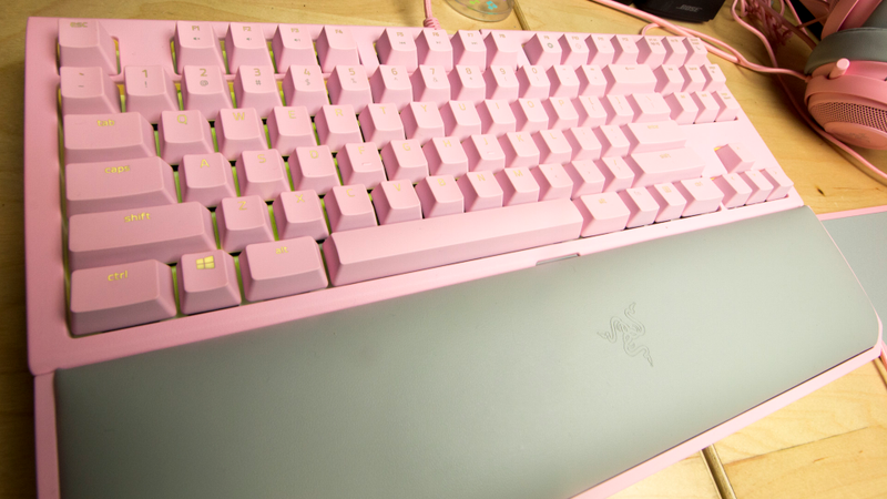 Illustration for article titled My Quest For All-Pink Gaming Gear Is Almost At An End